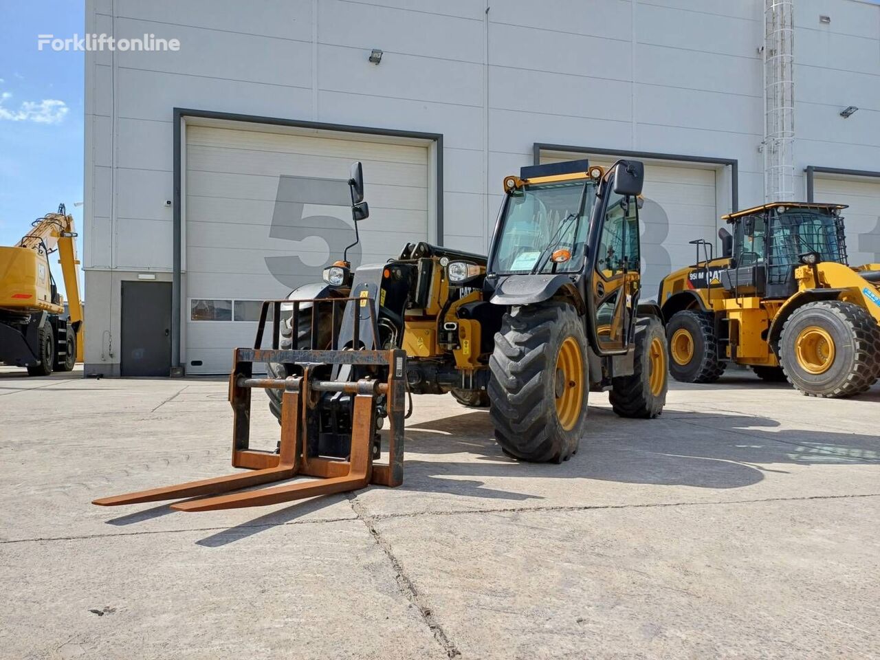 xe nâng càng Caterpillar TH3510D